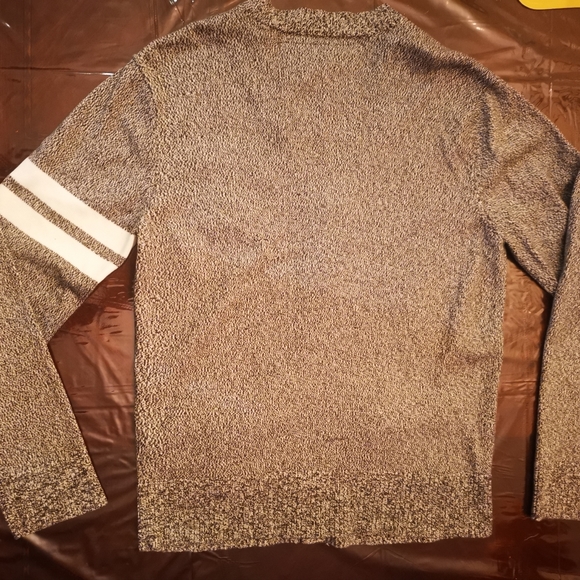 A very cool cardigan sweater! - Picture 1 of 2